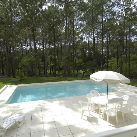 Villa With A Private Pool In Lacanau-ocean