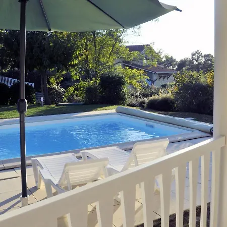 Villa In Aquitaine With Private Pool & Lacanau