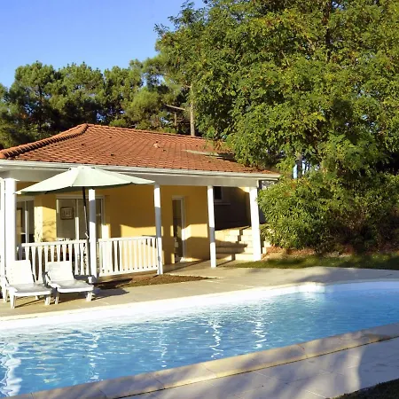Villa With A Private Pool In Lacanau-ocean